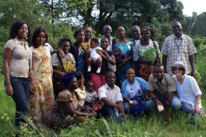 Grupo da oficina em Congo-Brazzaville. Foto publicada com permissão do Silence Speaks.