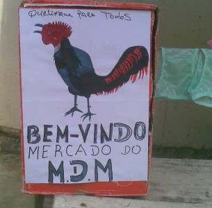"Bem-Vindo Mercado do MDM" - No Mercado do Akima (Quelimane). Foto de Dercio Taveira no Facebook