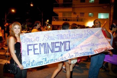 "Move aside male chauvinism, feminism is coming through". SlutWalk in Vitória. Photo by Adrielley Caliman, used with permission