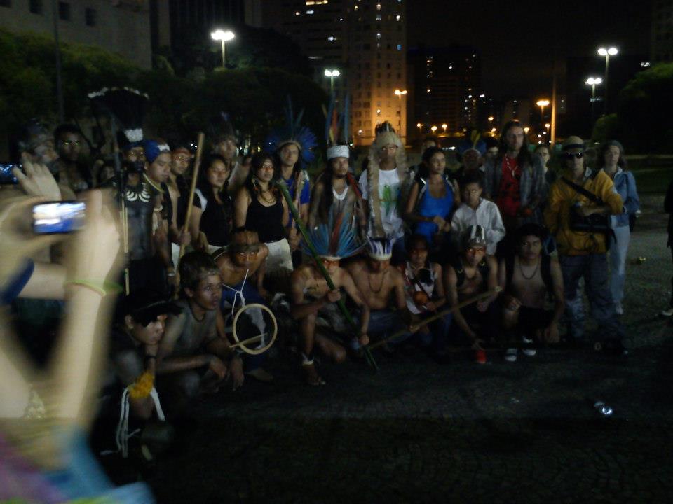 Manifestazione in São Paulo. Foto di Alexandre Guarani-Kaiowá, usata con permesso.