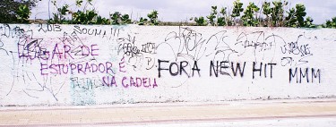 Cartazes e pixações marcaram o protesto em Fortaleza, Ceará Foto: Laryssa Sampaio/Marcha Mundial das Mulheres