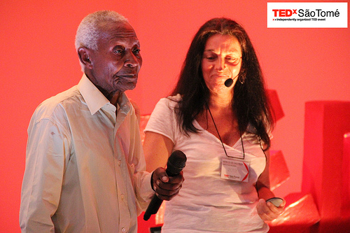 Sun Pontes and Maria do Céu Madureira at the first TEDx São Tomé conference, 06/20/2013. (used with permission)