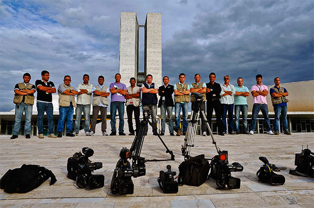 Após morte de colega, cinegrafistas e fotógrafos protestam no Congresso Nacional, em Brasília-DF. Foto: Luis Macedo/Câmara dos Deputados