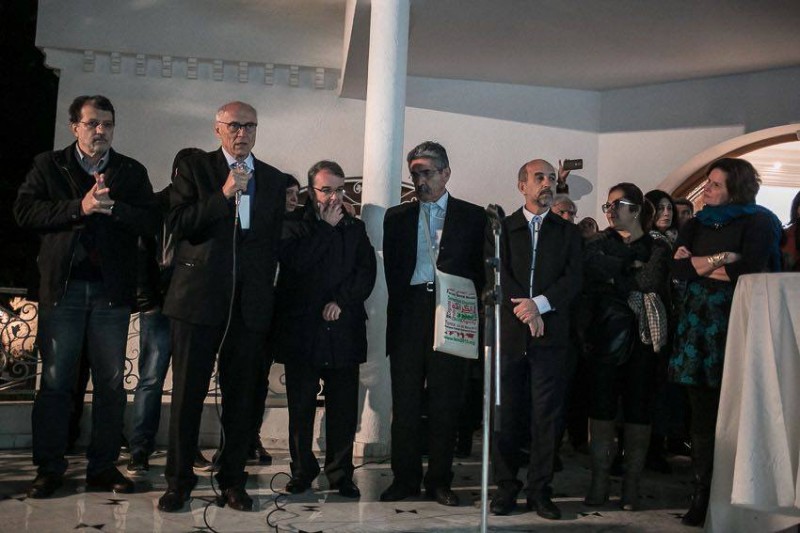 A comitiva brasileira no FSM em Túnis é a terceira maior. O secretário de Eduardo Suplicy ao microfone. Reprodução/Facebook