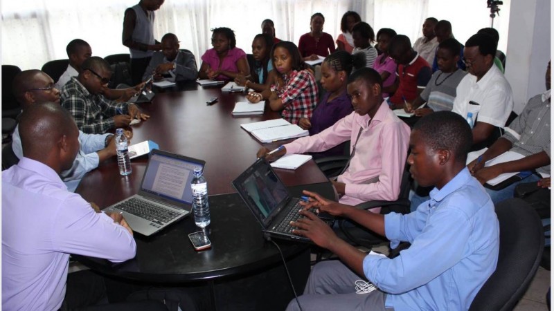Debate sobre Jornalismo Móvel, em Maputo. Foto: IREX, reprodução autorizada