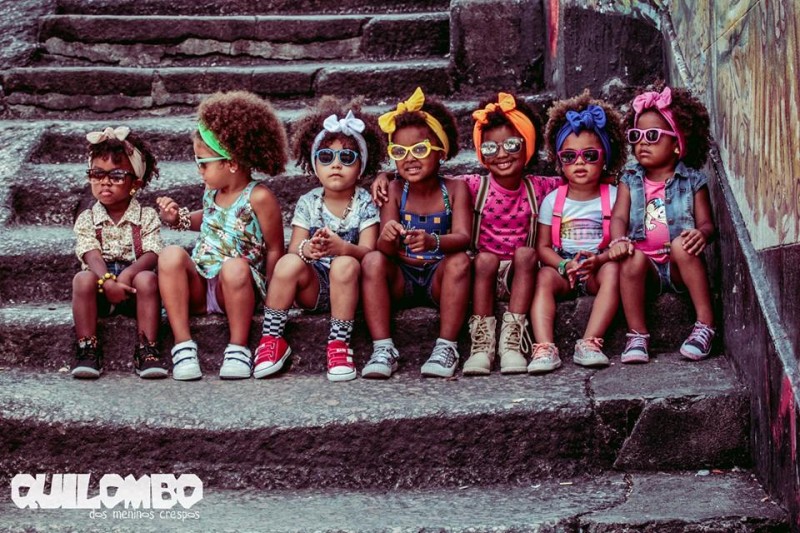 A campanha de moda "Sete Meninas Crespas" se dedica a empoderar crianças pelo cabelo. (Foto: Facebook Quilombo dos Meninos Crespos)